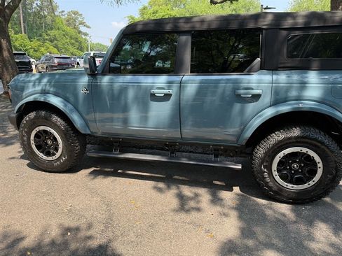 Used 2022 Ford Bronco Outer Banks w/ Sasquatch Package AWD/4WD image 9