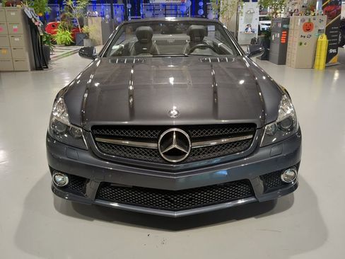 Used 2011 Mercedes-Benz SL 63 AMG image 3