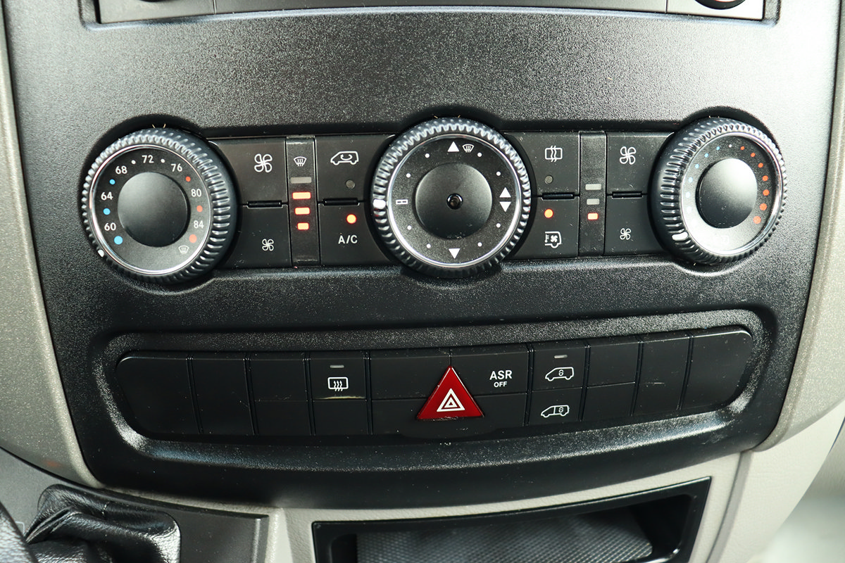 Used 2018 Mercedes-Benz Sprinter 2500 w/ Driver Efficiency Package image 31