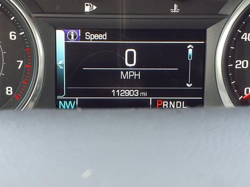 Used 2017 Chevrolet Malibu LT FWD image 16