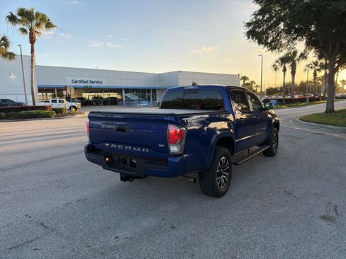 Used 2023 Toyota Tacoma TRD Sport image 5