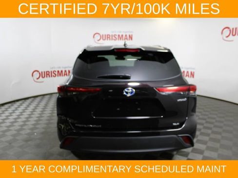 Used 2022 Toyota Highlander XLE AWD/4WD image 7