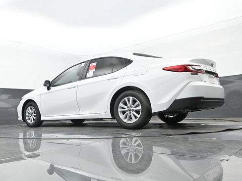 New 2026 Toyota Camry LE FWD image 23