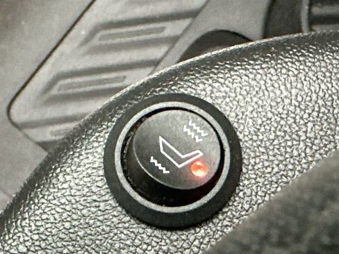 Used 2023 GMC Sierra 1500 Pro w/ Graphite Edition image 15