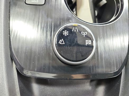 Used 2023 Nissan Rogue SV AWD/4WD image 20