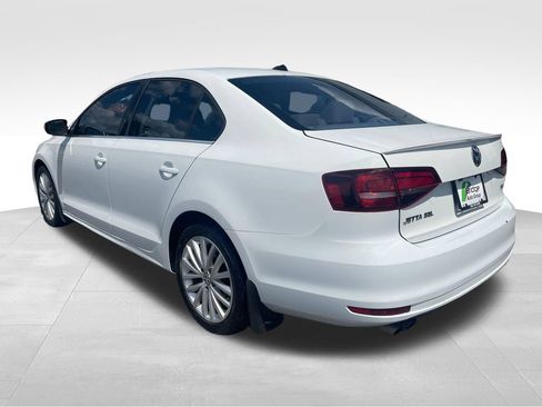 Used 2016 Volkswagen Jetta SEL w/ Lighting Package FWD image 5
