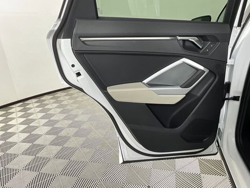 Used 2024 Audi Q3 2.0T Premium w/ Convenience Package image 26