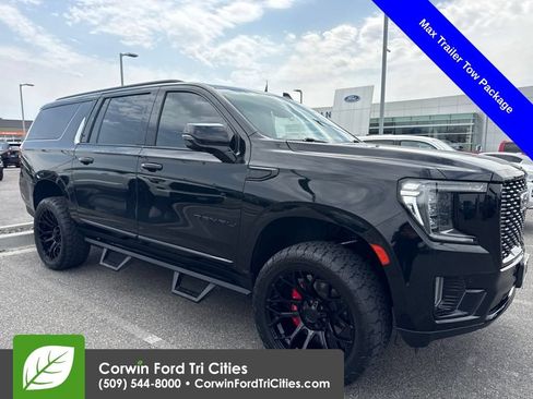 Used 2021 GMC Yukon XL Denali w/ Advanced Technology Package AWD/4WD image 1