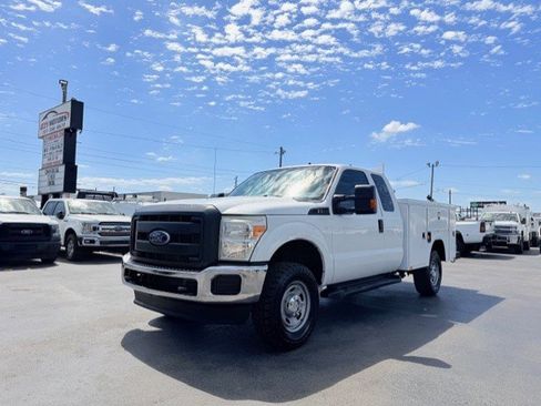 Used 2016 Ford F250 XL w/ Power Equipment Group image 2