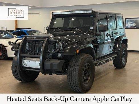 Used 2015 Jeep Wrangler Unlimited Sahara w/ Connectivity Group AWD/4WD image 1