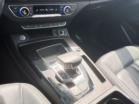 Certified 2023 Audi Q5 2.0T Premium w/ Convenience Package AWD/4WD image 18