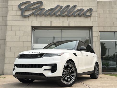 Used 2025 Land Rover Range Rover Sport SE AWD/4WD image 11