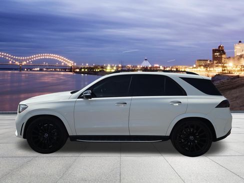 Used 2022 Mercedes-Benz GLE 450 4MATIC image 2