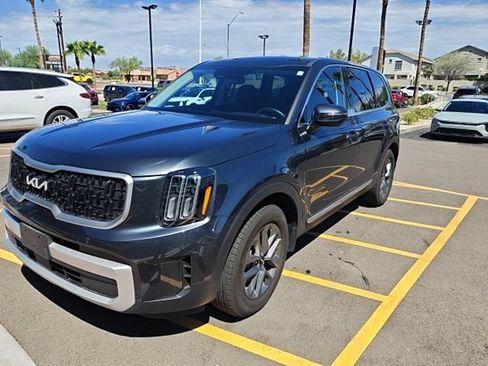 Certified 2024 Kia Telluride LX AWD/4WD image 10