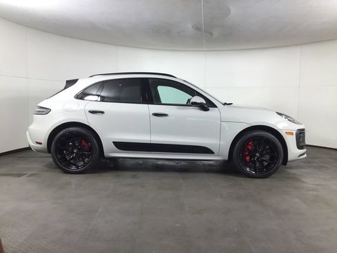 Certified 2023 Porsche Macan GTS w/ Sport Chrono Package AWD/4WD image 8