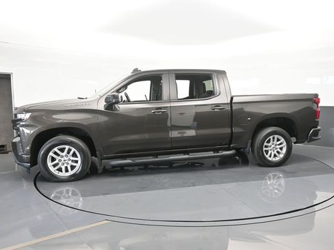 Used 2021 Chevrolet Silverado 1500 RST image 2