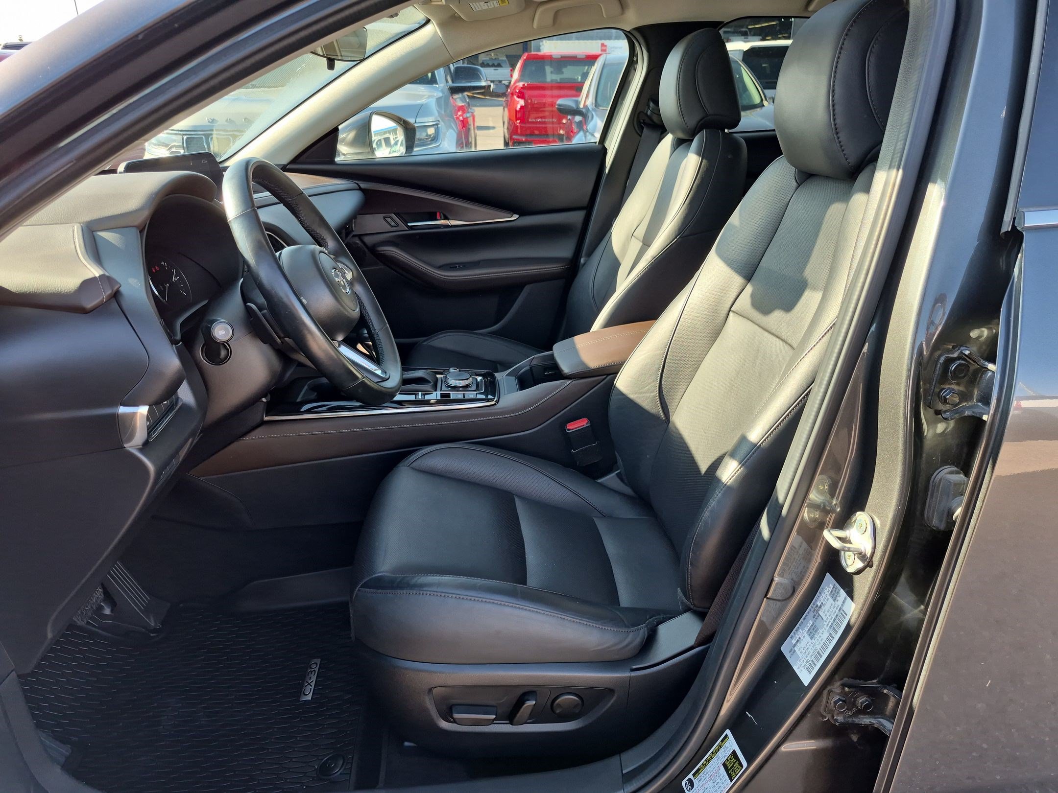 Used 2022 MAZDA CX-30 AWD 2.5 S w/ Premium Package image 15