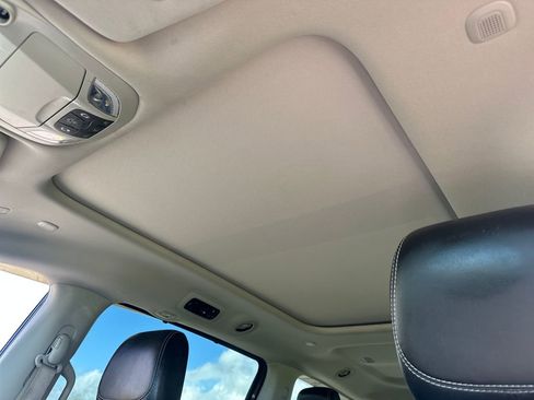 Used 2022 Chrysler Pacifica Limited image 20