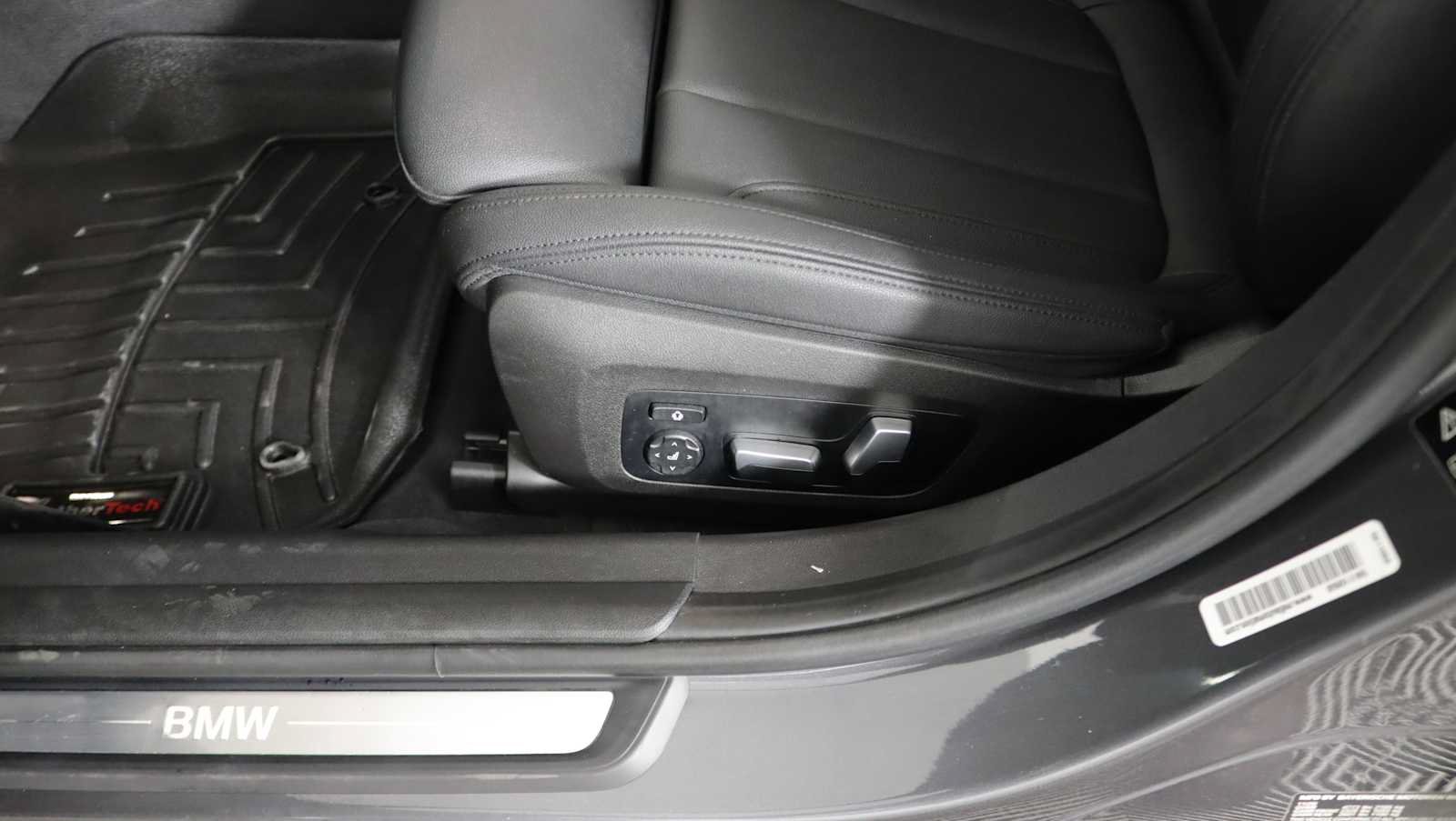 Used 2021 BMW 330i xDrive Sedan w/ Convenience Package AWD/4WD image 15