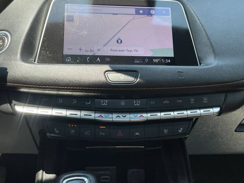 Used 2019 Cadillac XT4 Premium Luxury w/ Technology Package AWD/4WD image 25