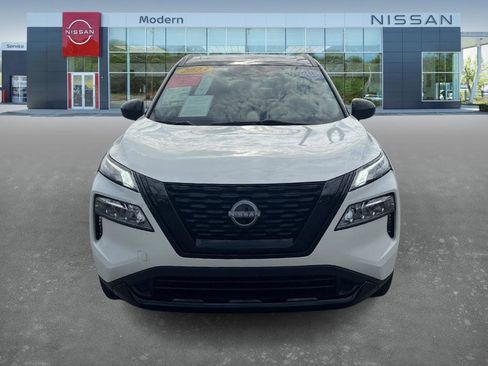 Certified 2023 Nissan Rogue SV w/ SV Premium B Package image 2