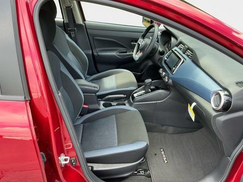 Used 2025 Nissan Versa SV w/ Trunk Package FWD image 15
