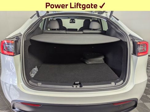 Used 2023 Tesla Model Y Long Range image 14