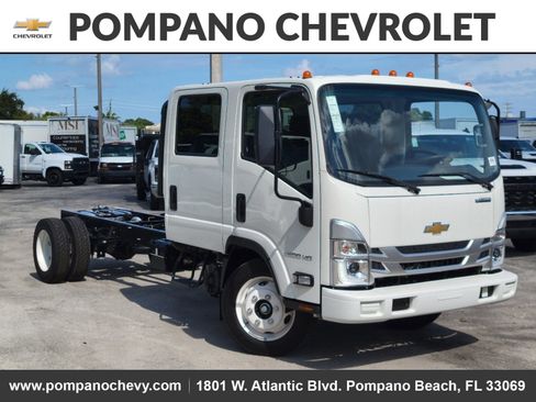 Used 2025 Chevrolet Low Cab Forward image 28