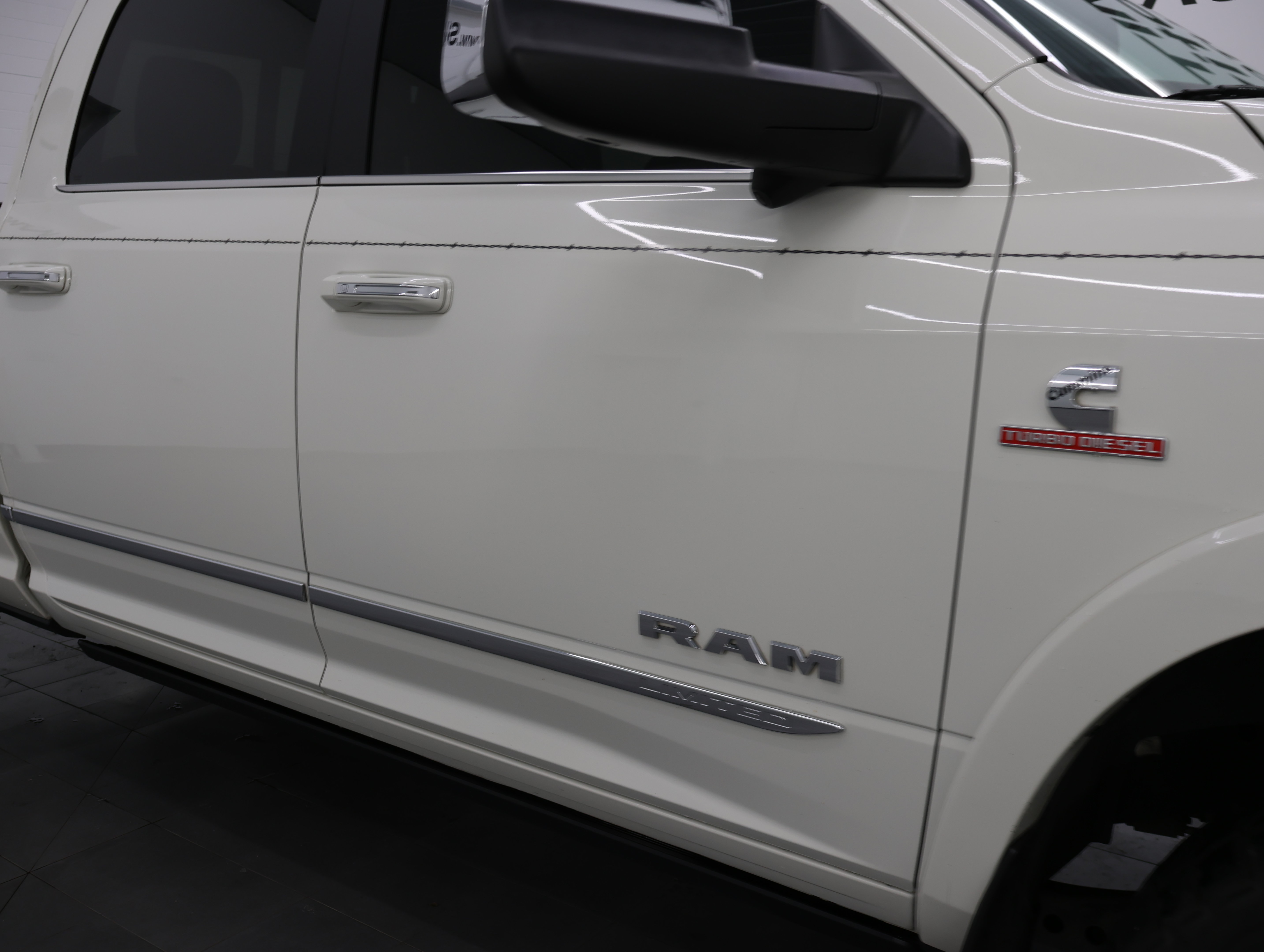 Used 2019 RAM 2500 Limited AWD/4WD image 30