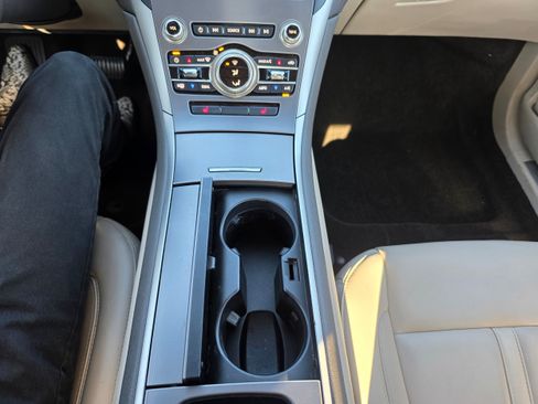 Used 2019 Lincoln MKZ Reserve AWD/4WD image 13