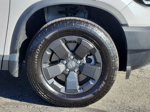 Certified 2026 Honda Passport RTL image 8