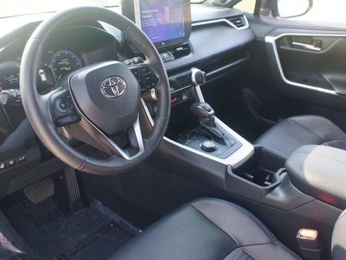 Used 2023 Toyota RAV4 XSE AWD/4WD image 14