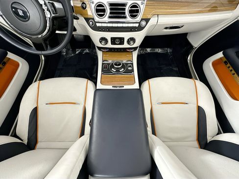 Certified 2016 Rolls-Royce Dawn image 23