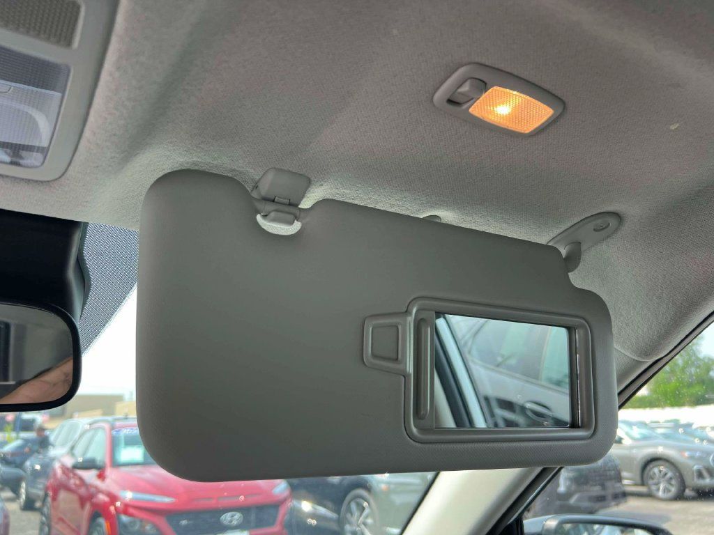 Certified 2026 Hyundai Venue SEL FWD image 32