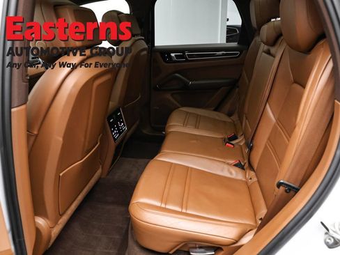 Used 2019 Porsche Cayenne E-Hybrid AWD/4WD image 21