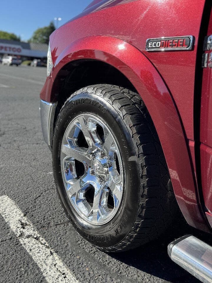 Used 2016 RAM 1500 Laramie w/ Convenience Group AWD/4WD image 11