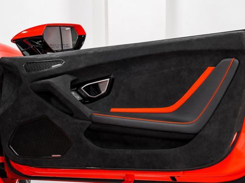 Used 2023 Lamborghini Huracan Tecnica RWD image 40