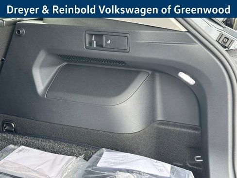 New 2026 Volkswagen Tiguan SE image 31