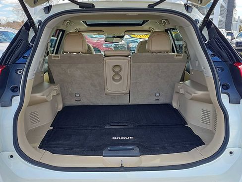 Used 2019 Nissan Rogue SL w/ Premium Package image 31