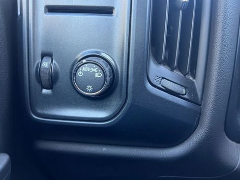 Used 2017 Chevrolet Silverado 1500 W/T RWD image 22