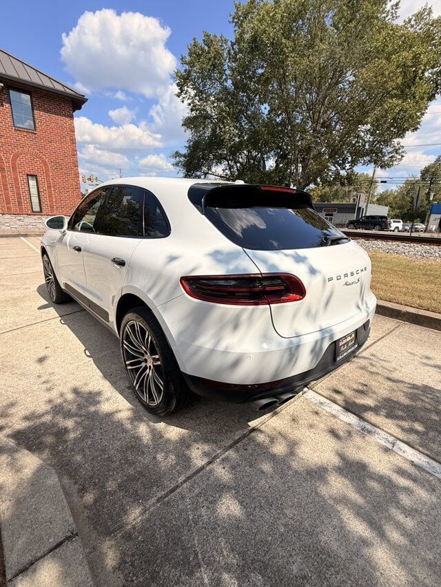 Used 2018 Porsche Macan S AWD/4WD image 3