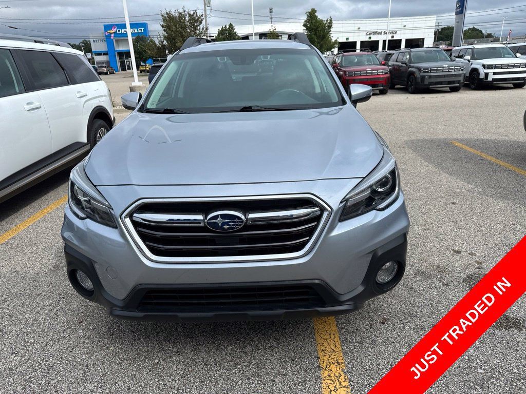 Used 2018 Subaru Outback 2.5i Limited AWD/4WD image 6