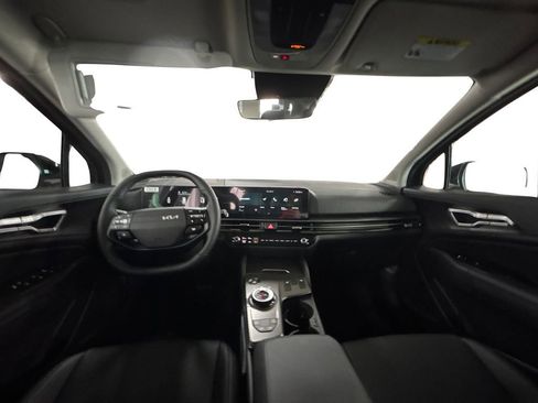 New 2026 Kia Sportage EX image 18