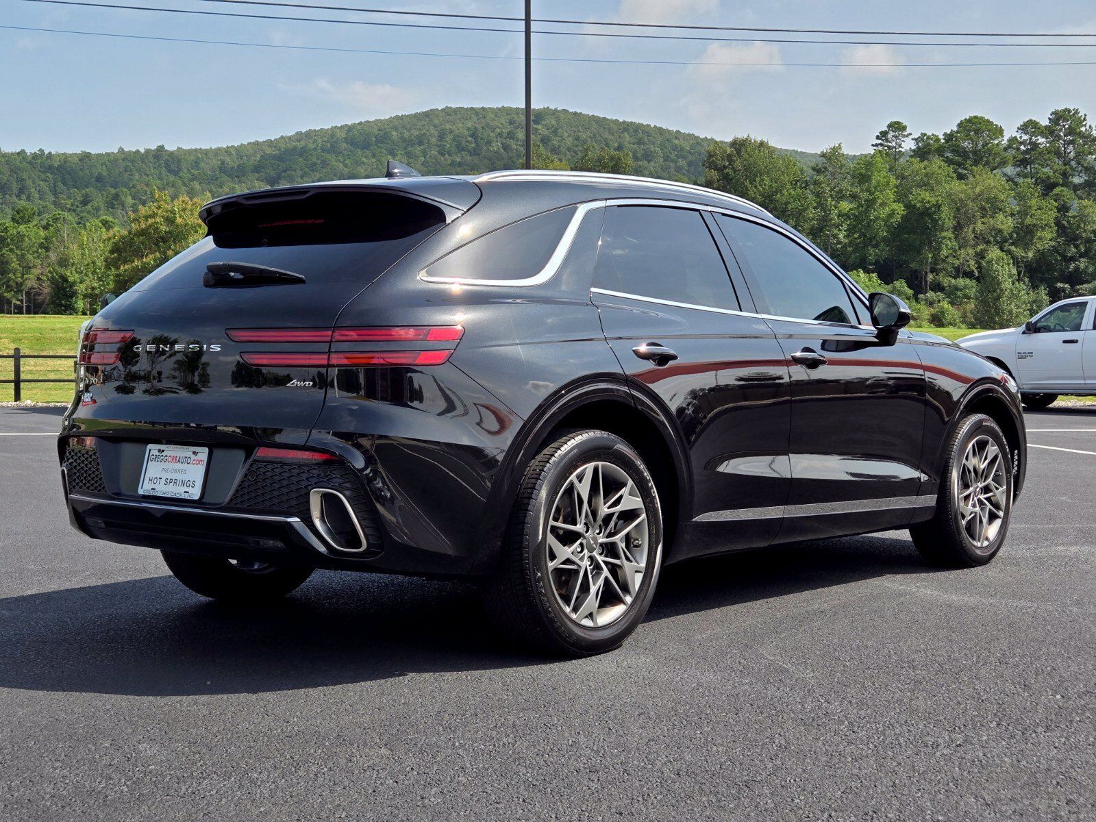 Used 2023 Genesis GV70 2.5T w/ Select Package AWD/4WD image 5