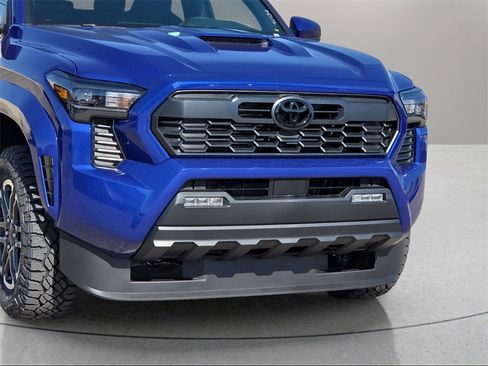 New 2025 Toyota Tacoma TRD Sport image 7