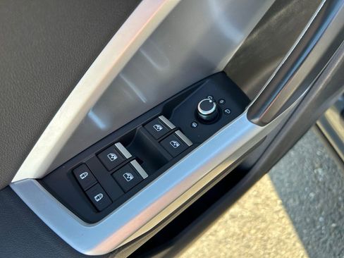 Used 2020 Audi Q3 2.0T Premium Plus w/ Premium Plus Package image 23