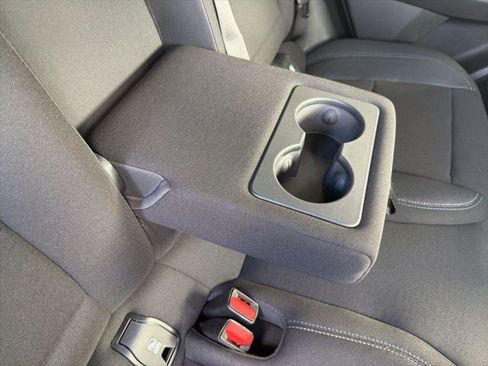 New 2026 Chevrolet Equinox EV LT image 28