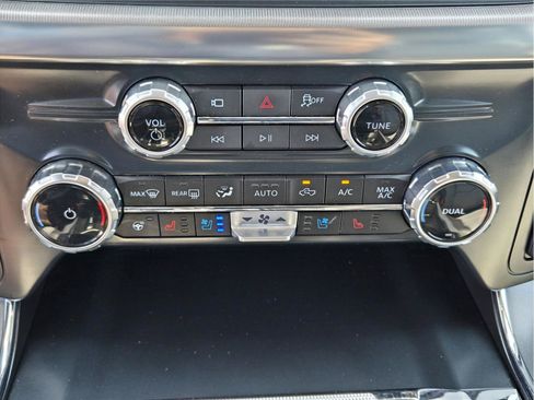 Certified 2025 Ford F150 Lariat w/ Equipment Group 501A Mid AWD/4WD image 18