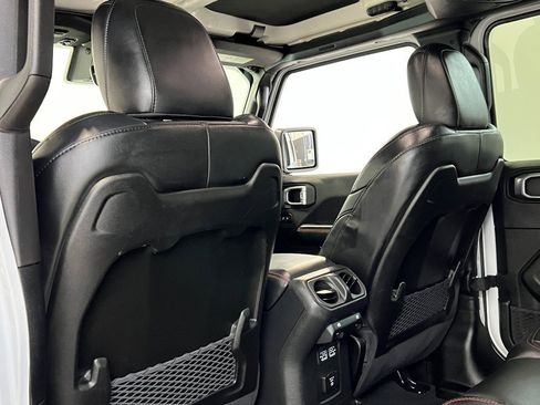 Certified 2024 Jeep Wrangler Unlimited Rubicon image 25