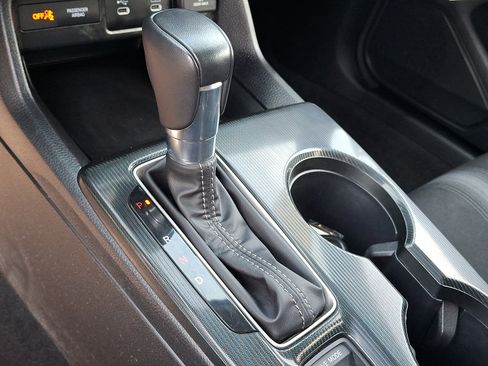Used 2025 Honda Civic Sport image 14